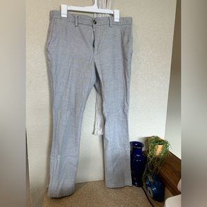 Old Navy Ultimate Slim Men's Pants - Size 33x30